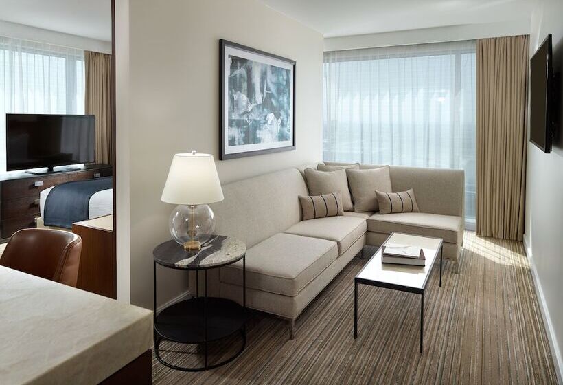 침실 2개 스위트, Omni Frisco At The Star