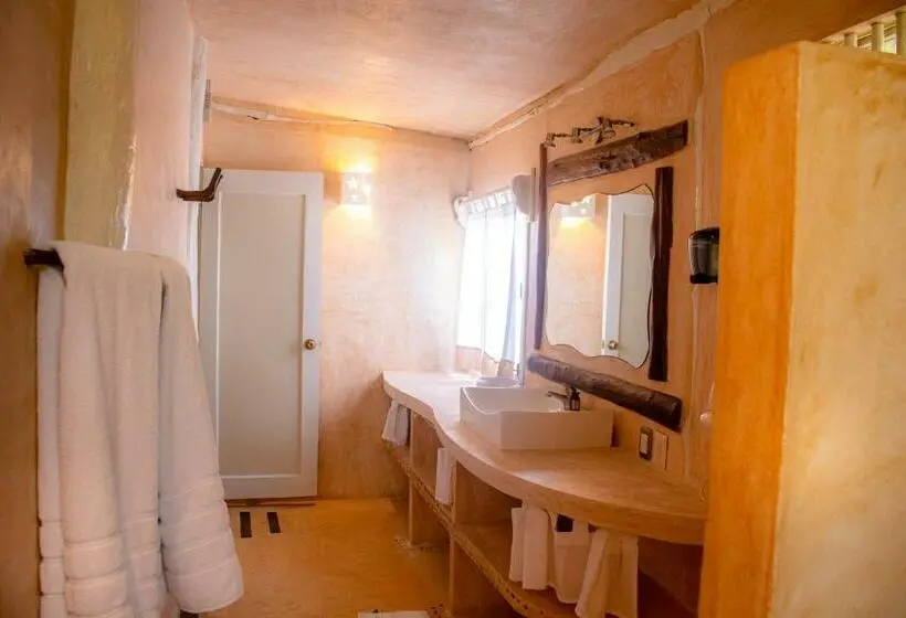 Mastersviitti Merinäkymä, Villa Las Estrellas Tulum Located At The Party Zone