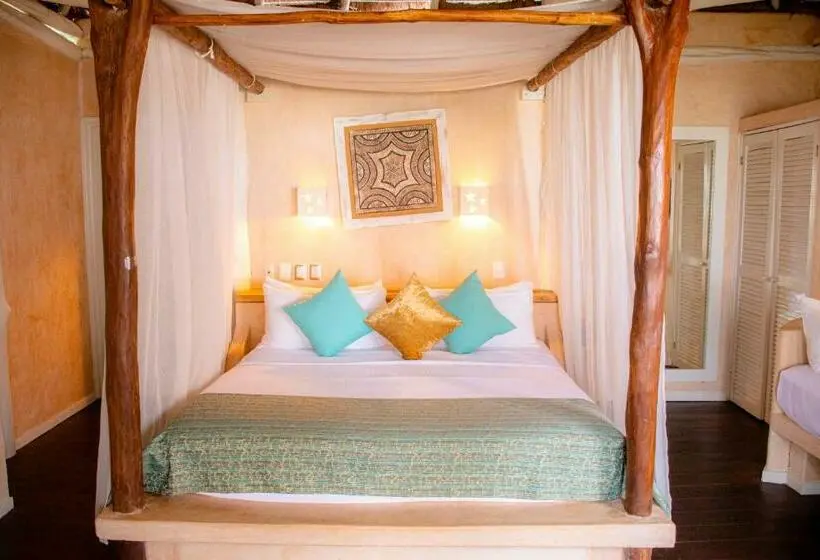 Mastersviitti Merinäkymä, Villa Las Estrellas Tulum Located At The Party Zone