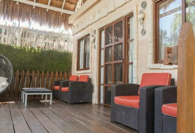 Sviitti Allasnäkymä, Villa Las Estrellas Tulum Located At The Party Zone