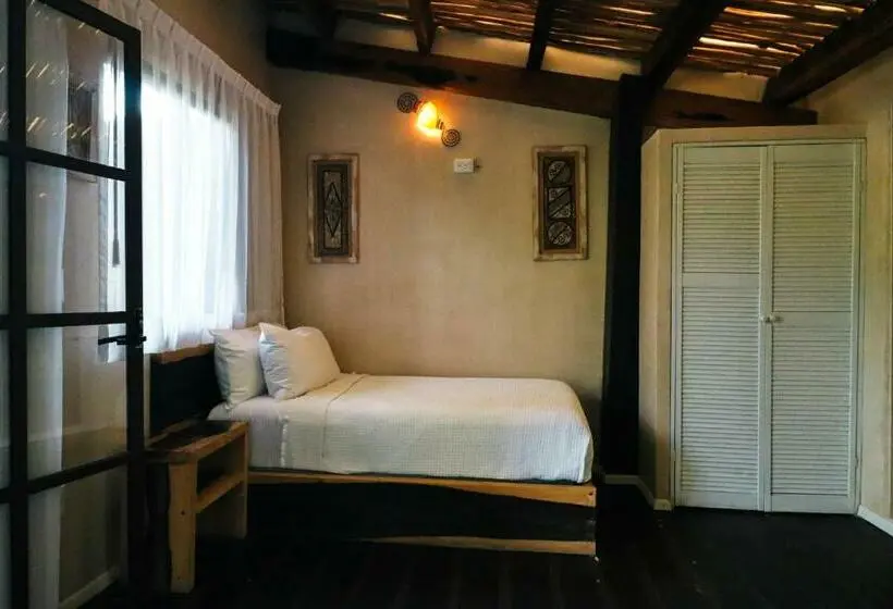 Sviitti Allasnäkymä, Villa Las Estrellas Tulum Located At The Party Zone