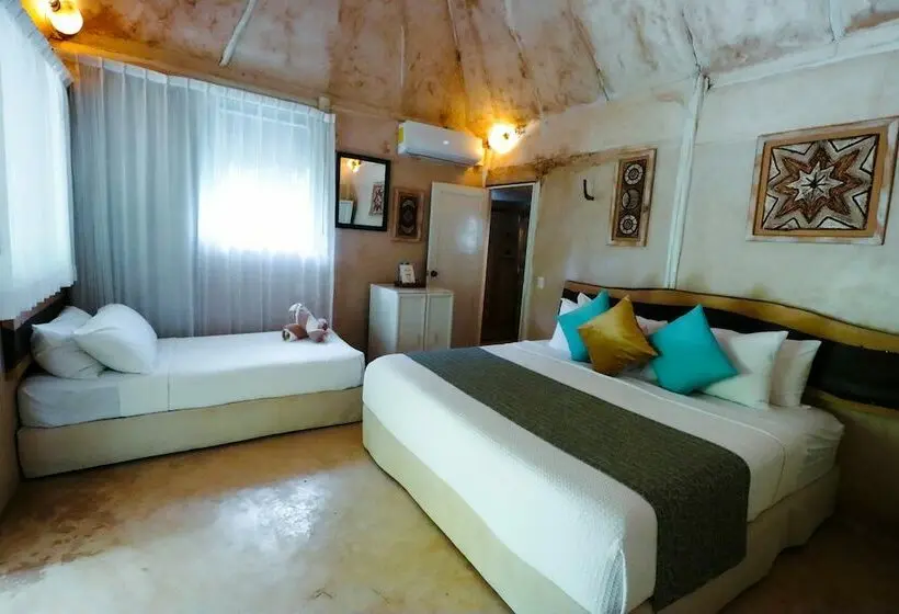 Sviitti Allasnäkymä, Villa Las Estrellas Tulum Located At The Party Zone