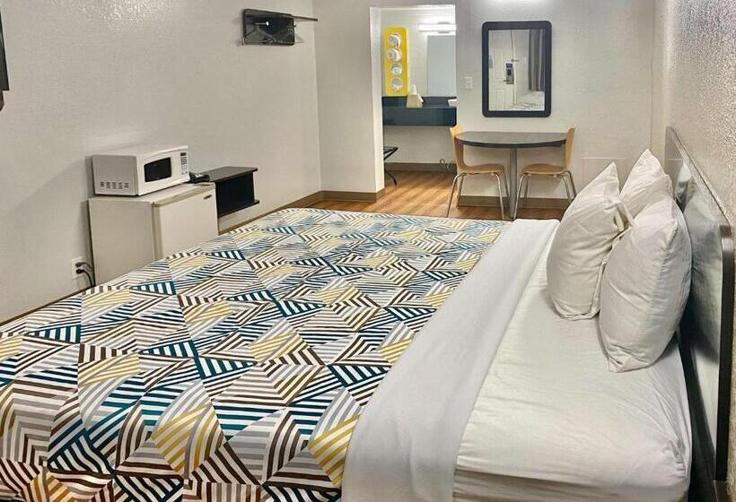 Стандартный Номер Кровать Кинг, Motel 6huntington, Wv