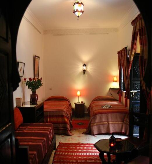 اتاق استاندارد سه نفره, Riad Dar Zampa