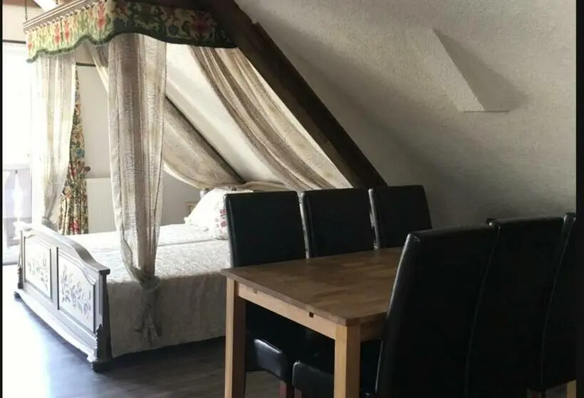 1ベッドルームアパートメント, Jägerhof