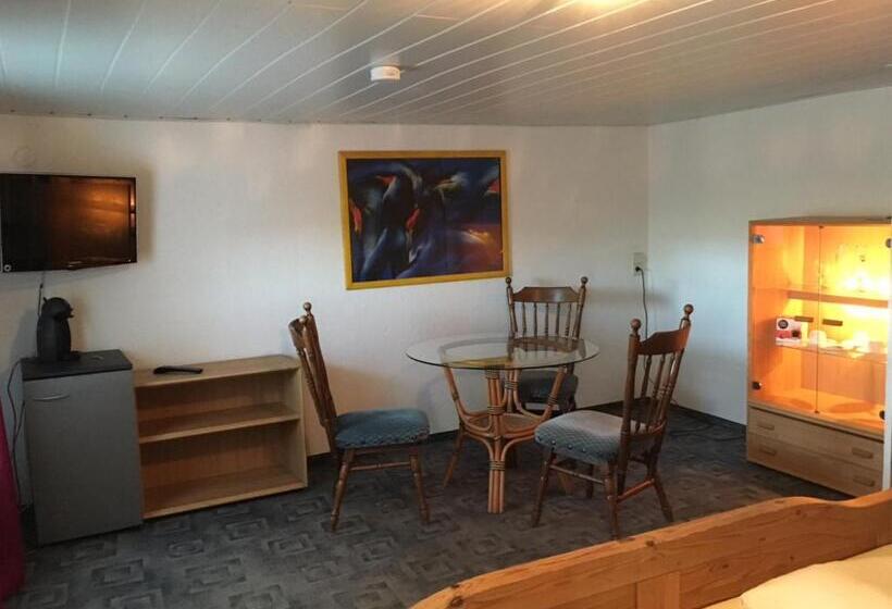 Quarto Triplo Economy, Jägerhof