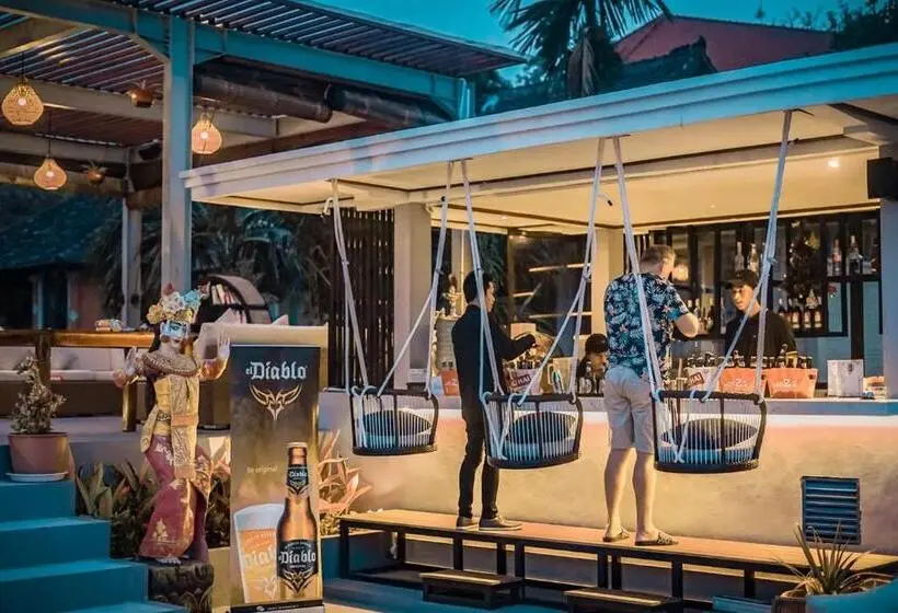 エコノミールーム, Amed Cafe & Hotel Kebun Wayan