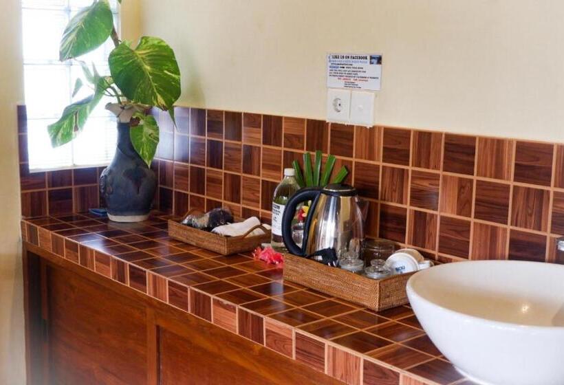 חדר דלוקס נוף לים, Amed Cafe & Hotel Kebun Wayan