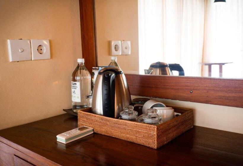 חדר משפחתי, Amed Cafe & Hotel Kebun Wayan