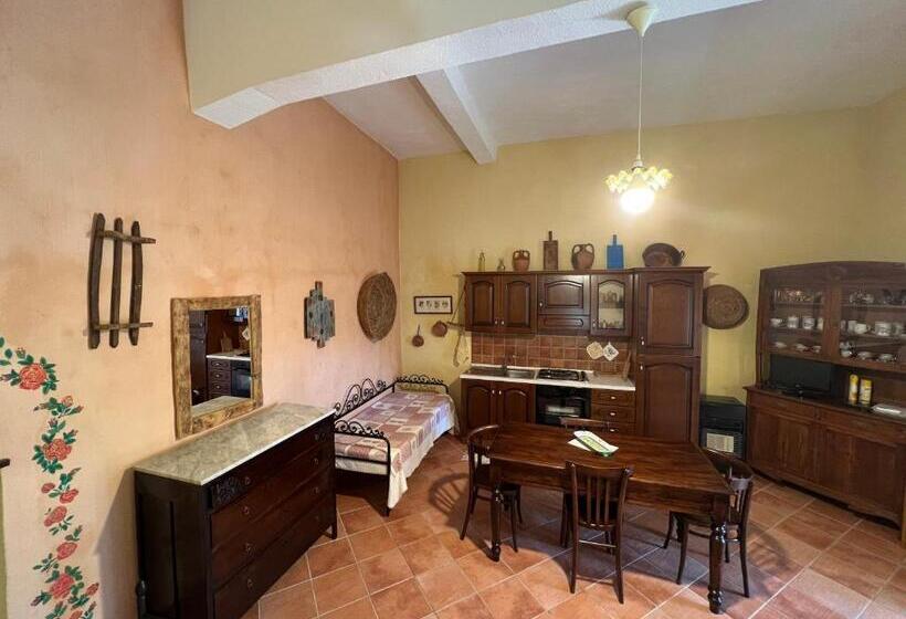 חדר סטנדרט לשלושה, B&b Rita And Family