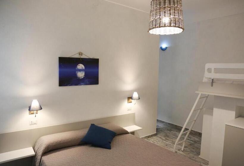 标准三人间, Alta Marea