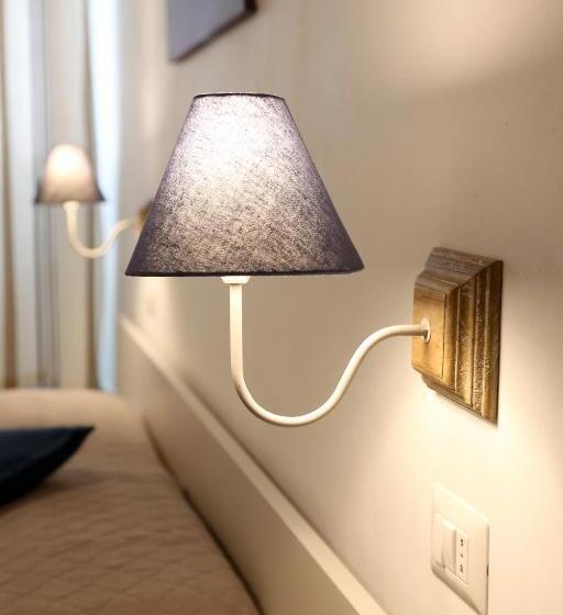 标准三人间, Alta Marea