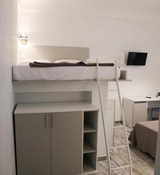 标准三人间, Alta Marea