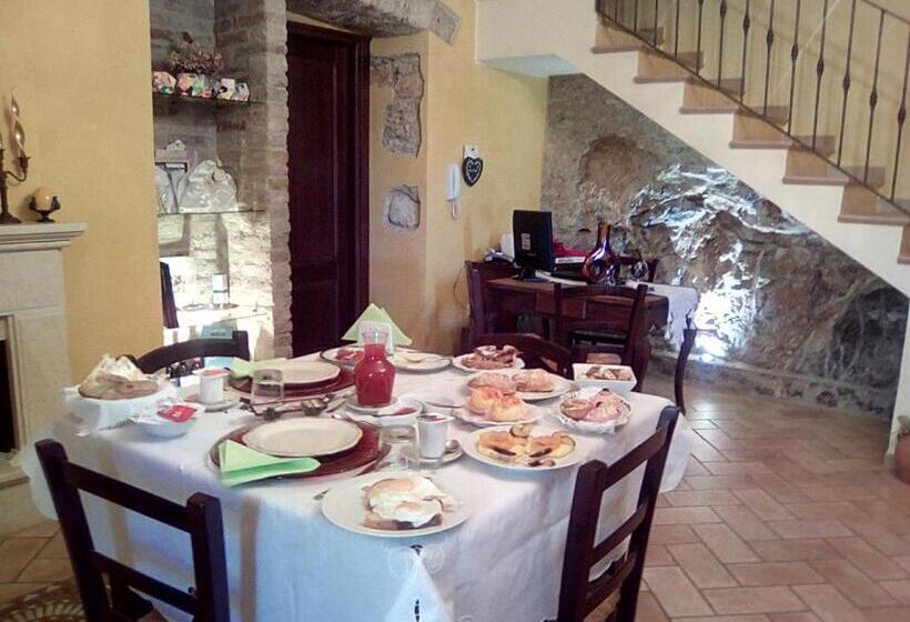 חדר סטנדרט לשלושה, Bed And Breakfast La Sentinella