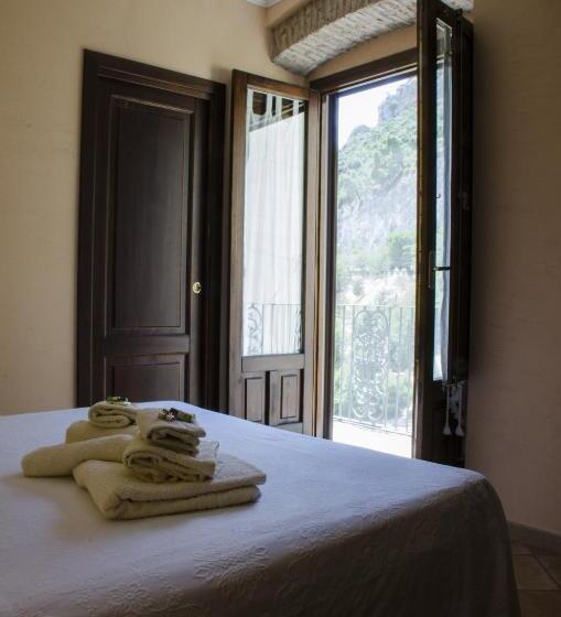 חדר סטנדרט עם מרפסת, Bed And Breakfast La Sentinella