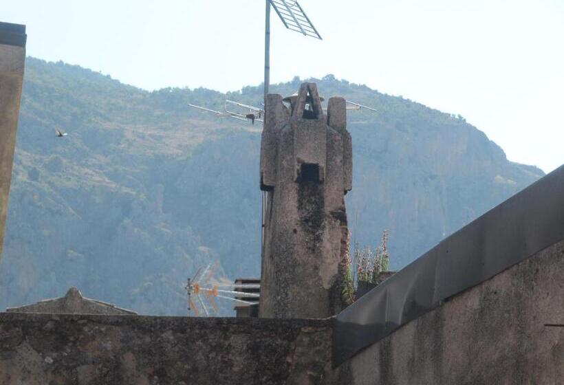 غرفة قياسية, Montagne Rocciose