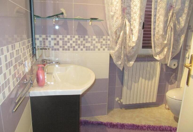 غرفة قياسية, Montagne Rocciose