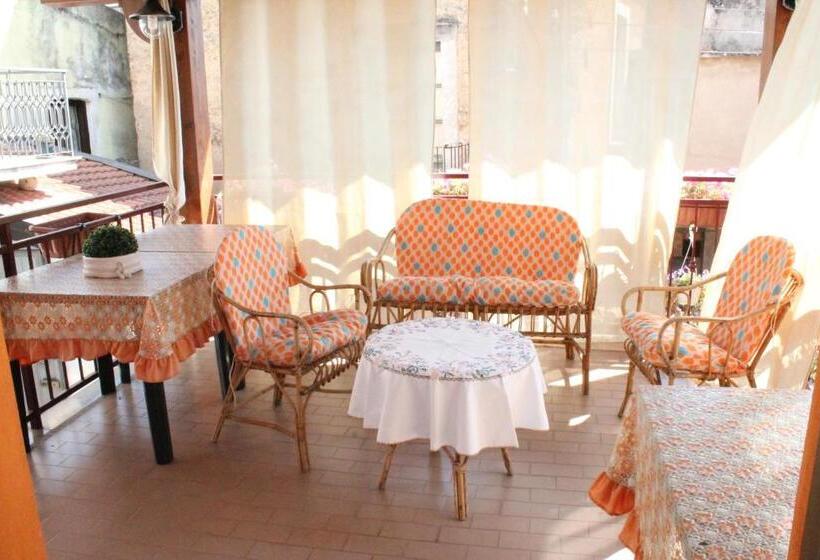 스탠다드 트리플 룸, Montagne Rocciose