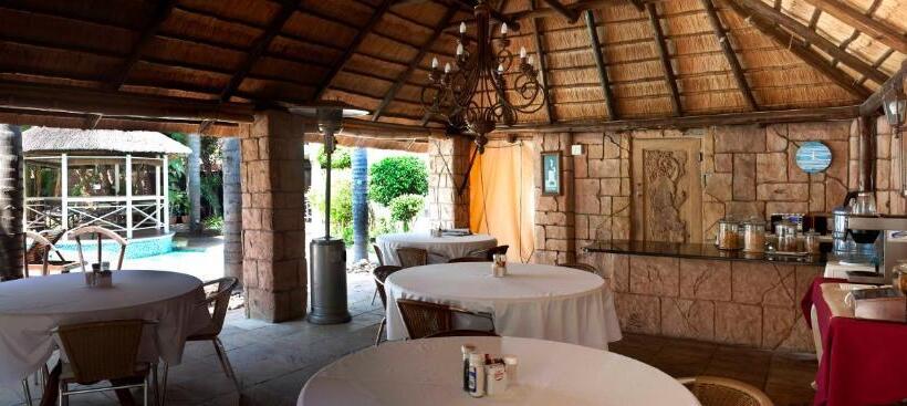 Люкс Семейный 2 Спальни, Summerview Guest Lodge