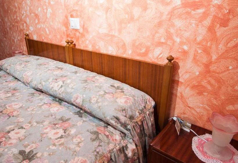 חדר סטנדרט, Albergo De Jean