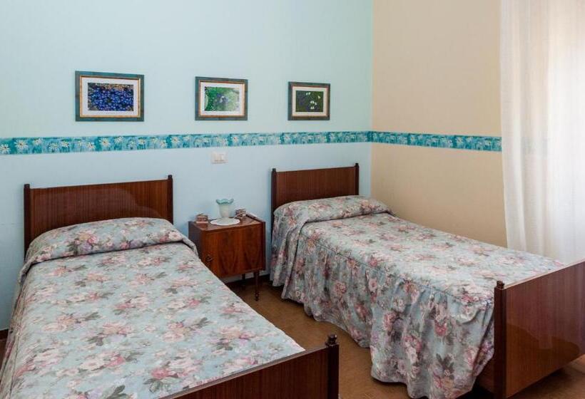 Номер Стандарт, Albergo De Jean