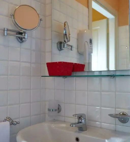 Standard Yhden Hengen Huone, Albergo Trattoria Il Leone