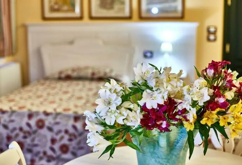 Standard Yhden Hengen Huone, Albergo Trattoria Il Leone