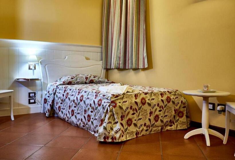 חדר סטנדרט יחיד, Albergo Trattoria Il Leone