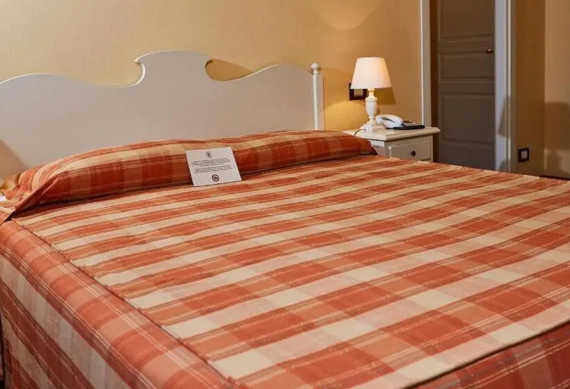 Standard Kolmen Hengen Huone, Albergo Trattoria Il Leone