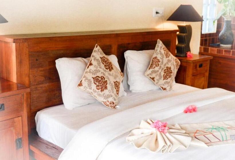 חדר דלוקס, Amed Cafe & Hotel Kebun Wayan