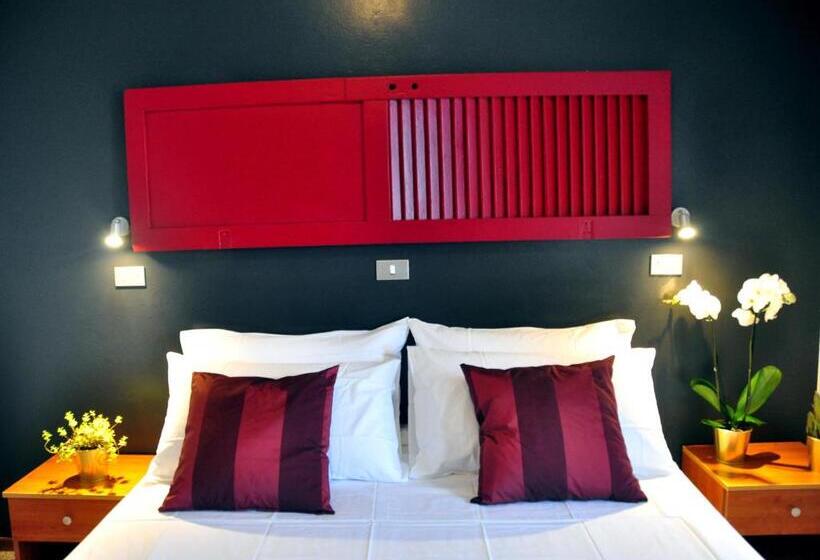 패밀리 룸, Anna Gabicce Mare