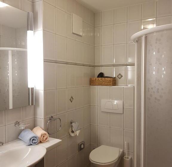 单卧家庭公寓, Apart Garni Motnaida