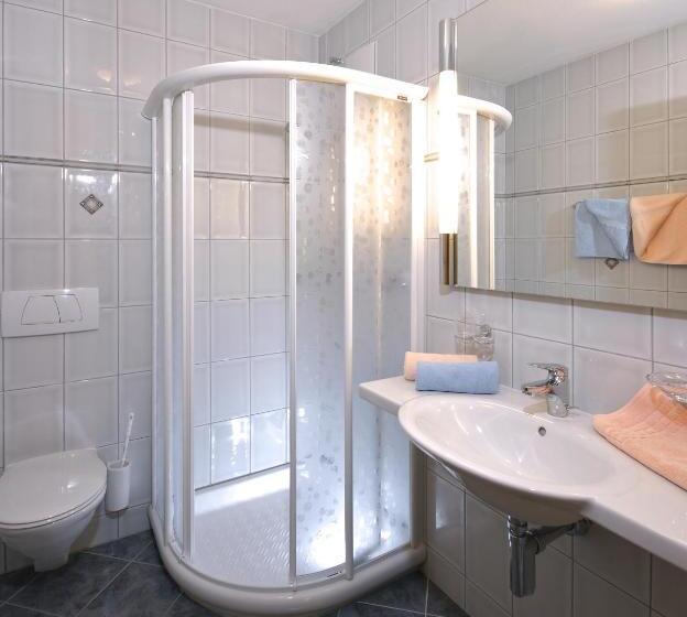 2人卧室家庭公寓, Apart Garni Motnaida