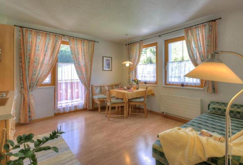 带2个卧室的公寓, Apart Garni Motnaida