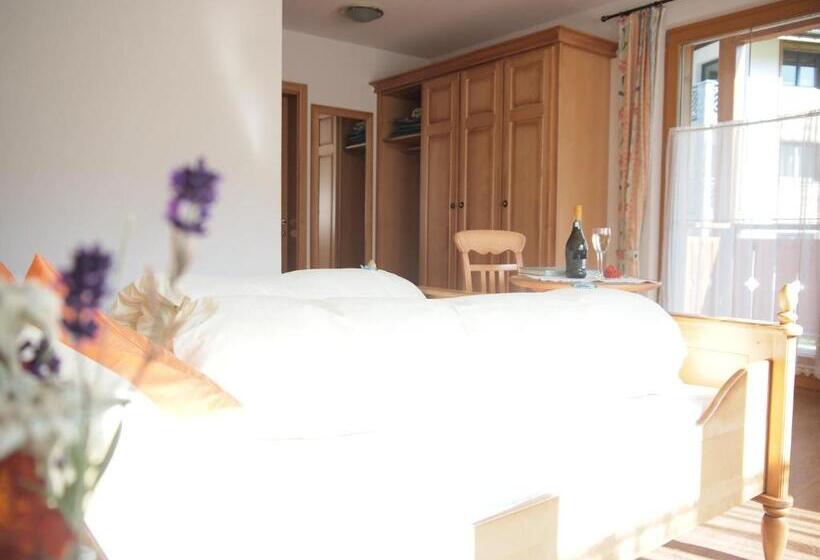 带2个卧室的公寓, Apart Garni Motnaida