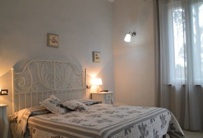 اتاق استاندارد چهار تخته, Gli Acquerelli