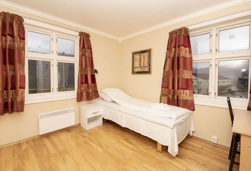 标准单人间, Grand Hotell Sauda