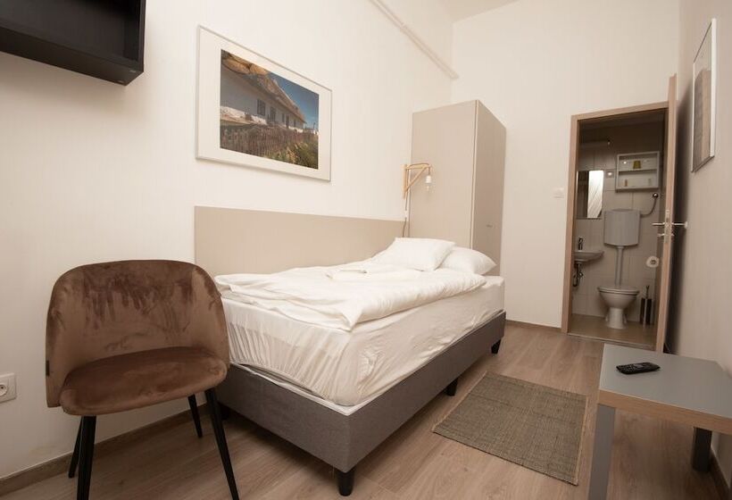 Номер Стандарт Индивидуальный, Magaspart Panzió