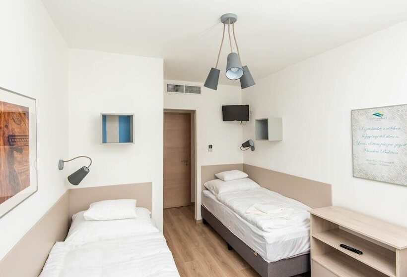 Номер Стандарт, Magaspart Panzió