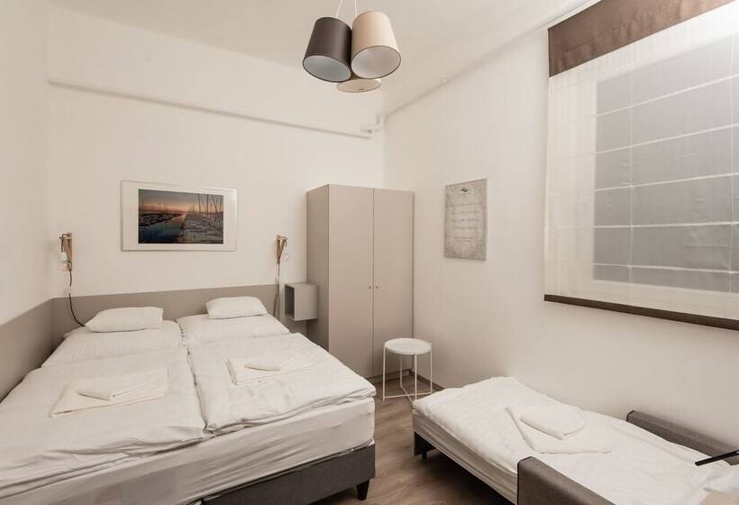 Номер Стандарт, Magaspart Panzió