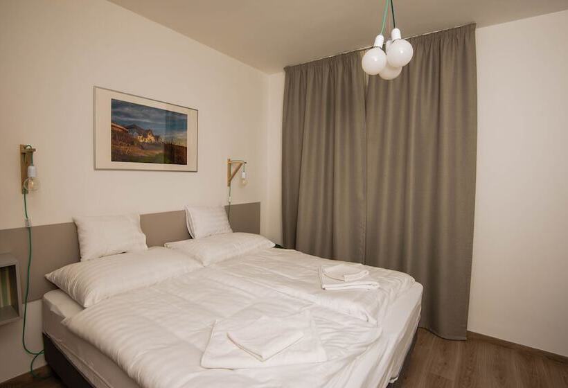 Номер Стандарт, Magaspart Panzió