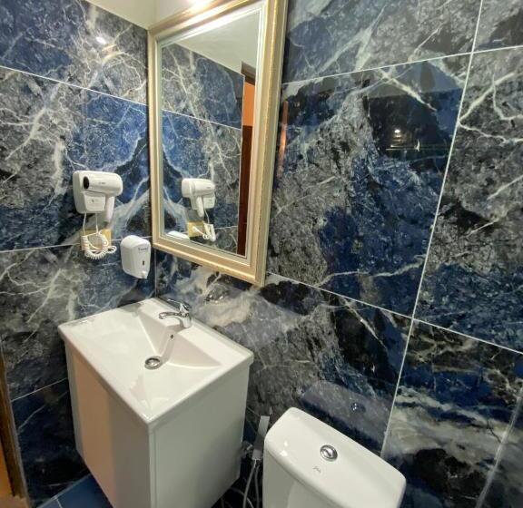 חדר סטנדרט לארבעה, Princess Jerolda