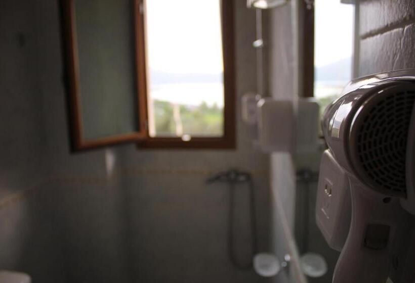 חדר סטנדרט לארבעה, Princess Jerolda