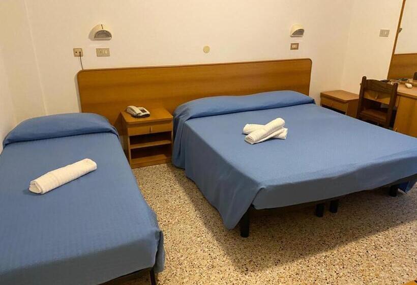 شقة غرفة واحدة, Singapore