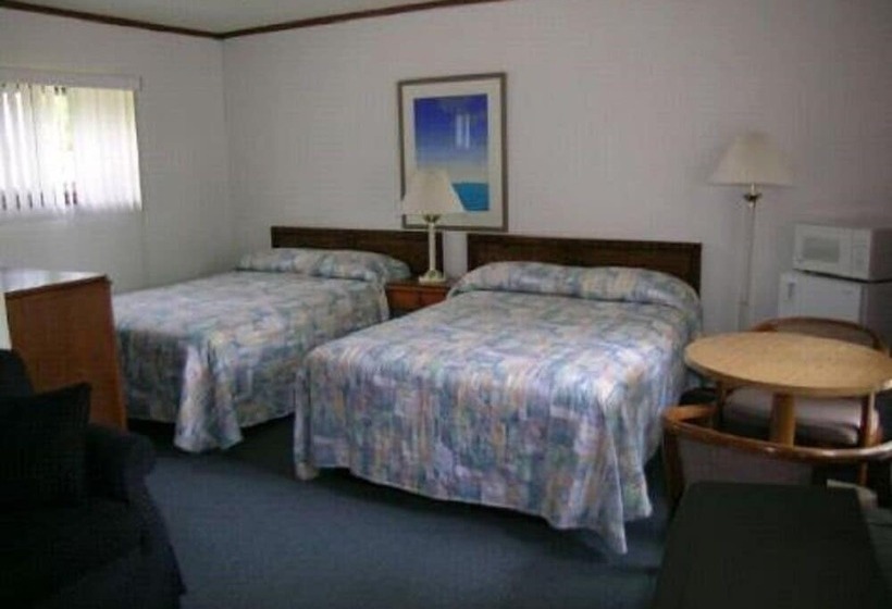 חדר סטנדרט שתי מיטות זוגיות, Wasaga Beach Inn And Cottages