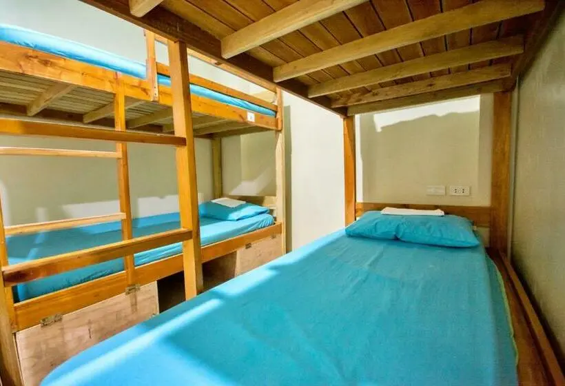 Habitació Basic, Boracay Backpackers