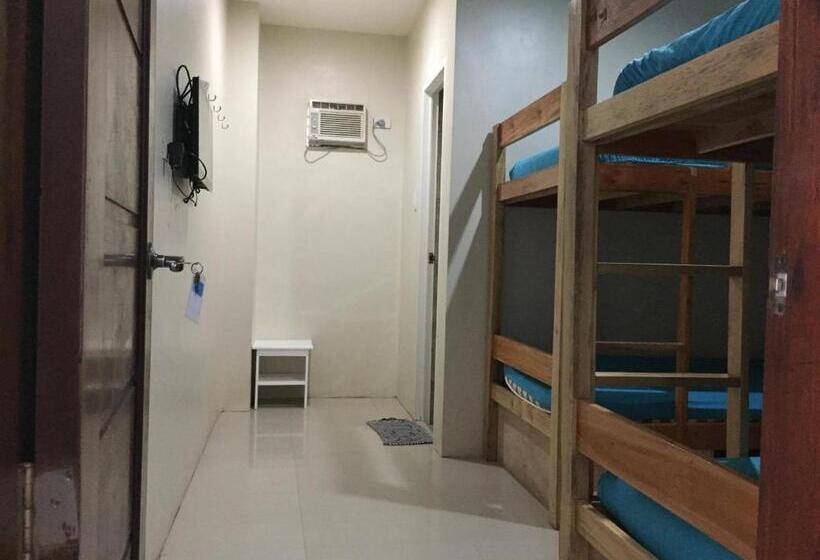 חדר משפחתי, Boracay Backpackers