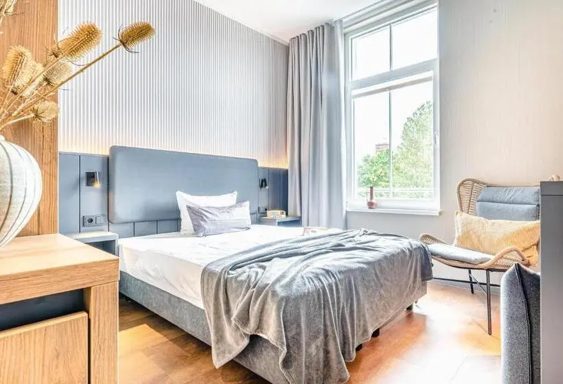 اتاق استاندارد, Arthotel Bakker