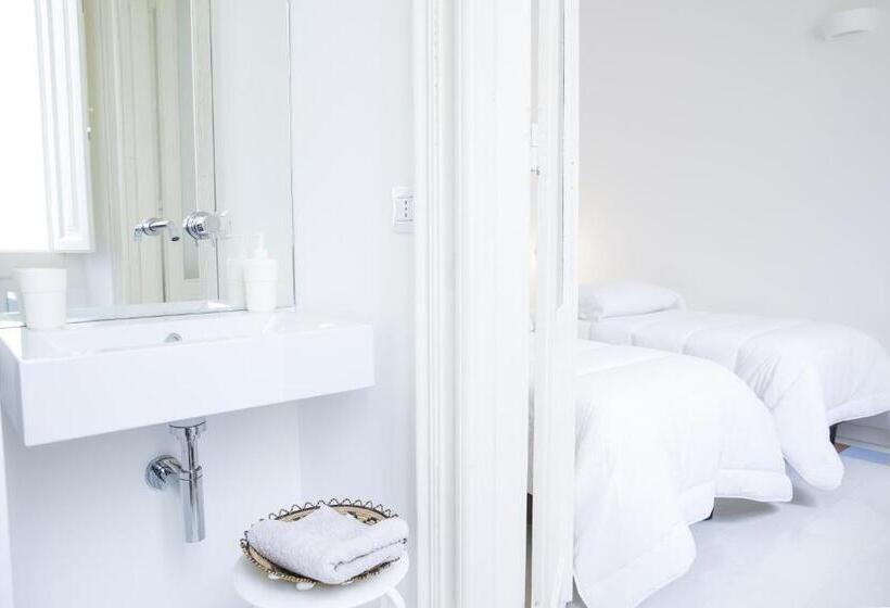 Номер Стандарт, B&b Angioy 18