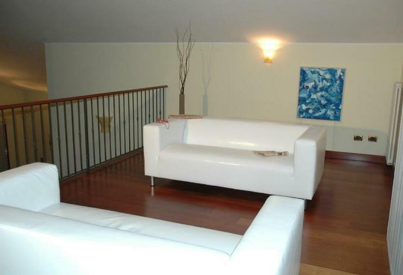 디럭스 룸, B&b Nelly